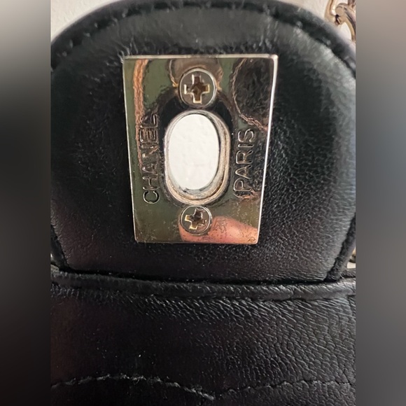 Vintage 1989-1991 Rare CHANEL Caviar Quilted Mini Square Flap Black Purse - Picture 4 of 8